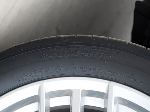 2026�� �Ŀ� 525Li ������װ