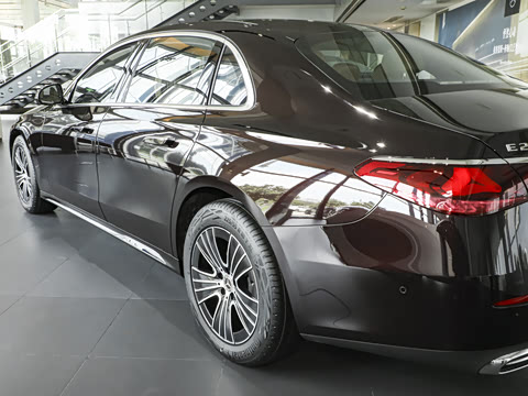 2026�� �Ŀ� E 260 L