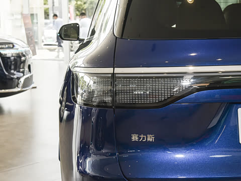 2025�� ���� Max+�� 53.4kWh 6���� (896�߼����״