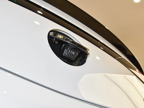 2025�� AMG CLE 53 4MATIC+ ������ܳ�