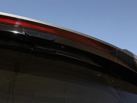 2026 DM-i 1.5T 218KM Խ