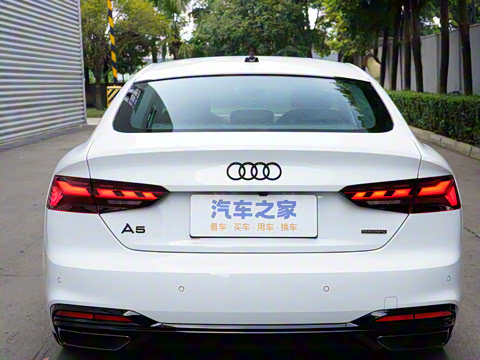 2025�� Sportback ��ذ� 40 TFSI quattro ����������