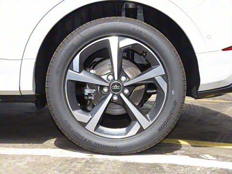 2026�� quattro 45�����ذ� 35TFSI ʱ�ж�����