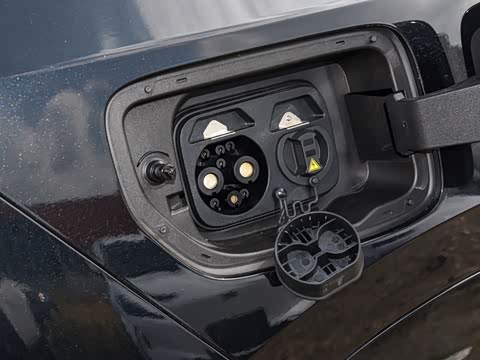 2025�� ����200 Pro