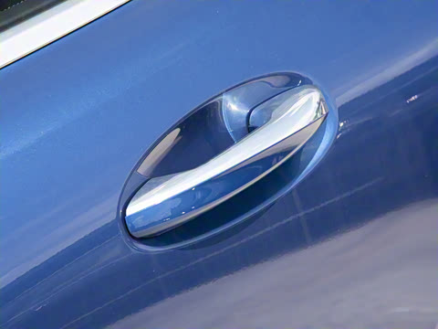 2025�� GLB 220 ʱ����