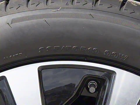 2025�� GLB 220 ʱ����