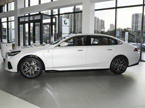 2026�� eDrive 35L M�˶���װ