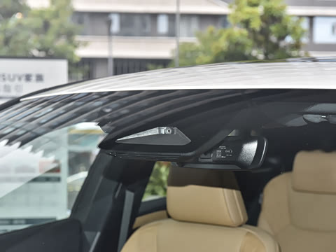 2026�� 300 ����������