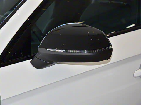 2025�� quattro 45�����ذ� 45 TFSI ������