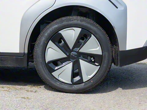 2025�� Plus 430 ������