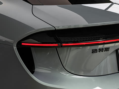 2026�� 600 SE 5��