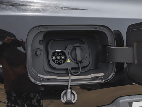 2026�� 220km XWD�����Ǽ�