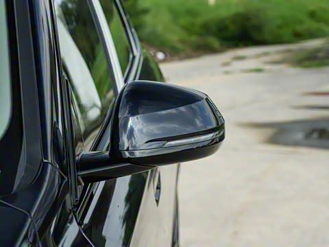 2025�� xDrive25Li M�˶���ҹ��װ