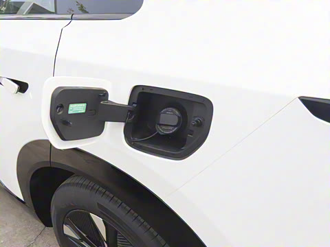 2025�� ����200 Pro