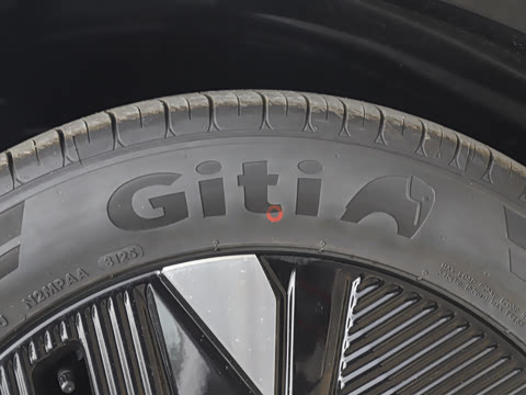 2025�� ����200 Pro