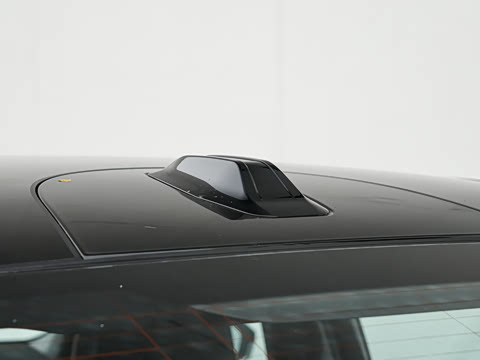 2026�� �Ŀ� 525Li M�˶���װ