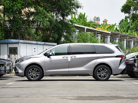 2027�� 2.5L ˫������������