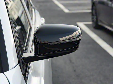 2026�� eDrive 40 L ��ҹ�˶���װ