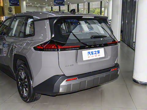 2026�� 2.0L ����������