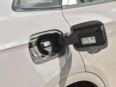 2026�� 45�����ذ� 40 TFSI ʱ�ж�����