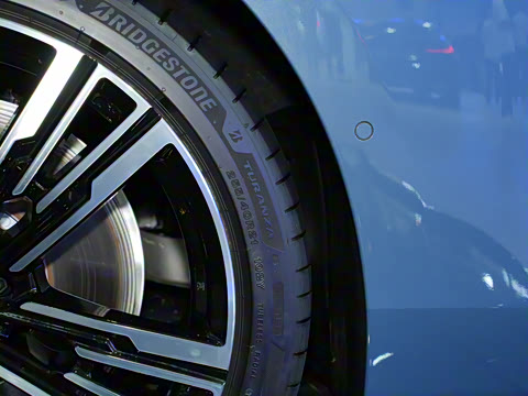 2023�� xDrive60L M�˶���װ