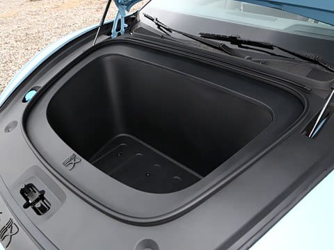 2025�� EV 701KM�����״�������