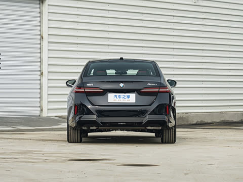 2026�� �Ŀ� 525Li M�˶���װ