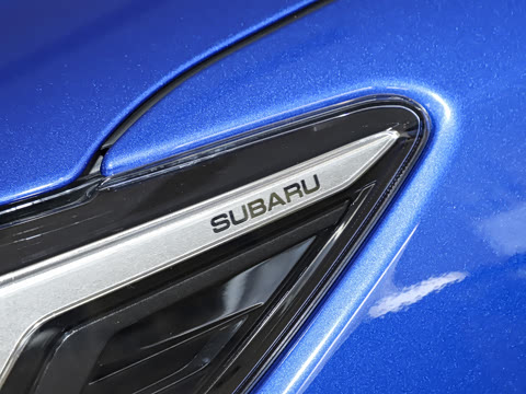 2025�� 2.4T CVT Wagon tS EyeSight