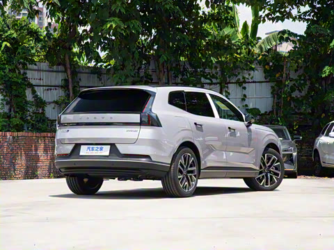 2026�� ������������Plus