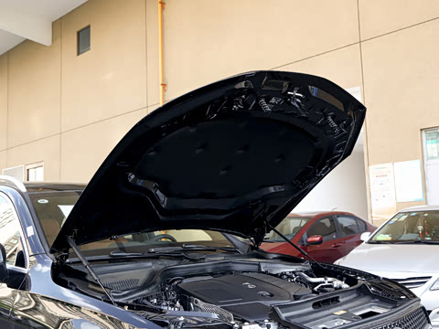 2026�� �Ŀ� GLC 300 L 4MATIC ������