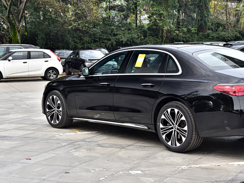 2026�� �Ŀ� E 300 L ������