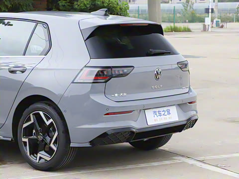 2026�� 300TSI R-Line