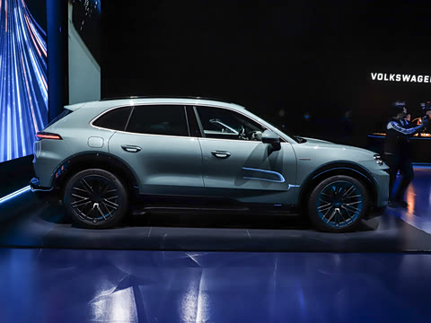 2026�� Cayenne Turbo Electric