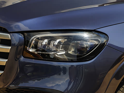 2025�� GLS 450 4MATIC ������