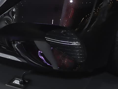 2026�� �Ŀ� E 300 L ������