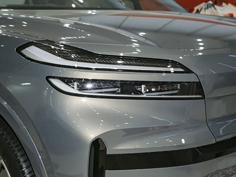 2025�� Max ������