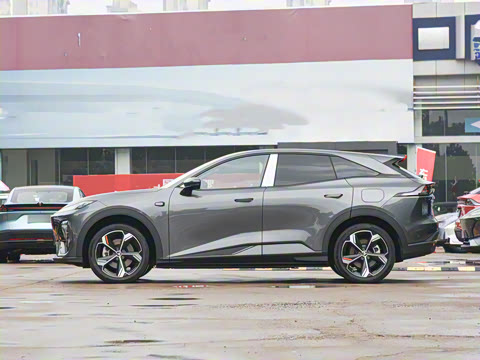 2026�� 300Ultra ��ΪǬ��ADS SE��