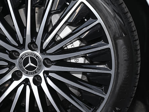 2026�� CLE 300 4MATIC �����ͽ��ܳ�