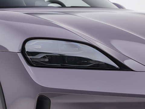 2026�� Taycan 4 Cross Turismo