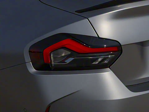 2025�� M240i xDrive