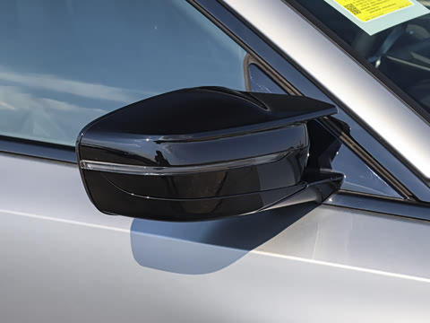 2025�� M240i xDrive