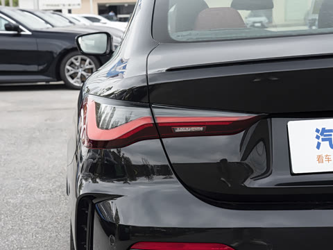 2026�� 430i M�˶���ҹ��װ