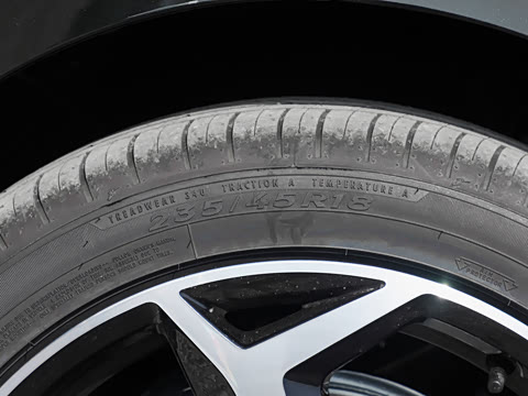 2026�� 3000������ѡ�� 330TSI DSG��Ӣ��