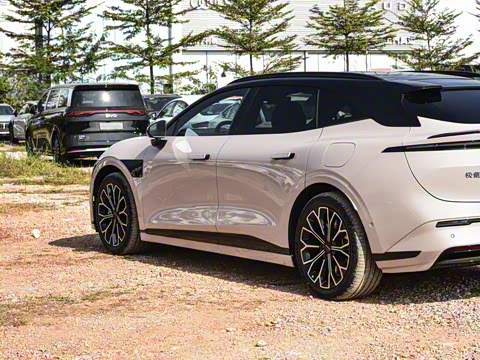 2025�� �����������Ǽݰ� 100kWh