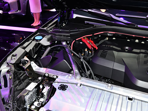 2025�� xDrive30L ������ M�˶���ҹ��װ