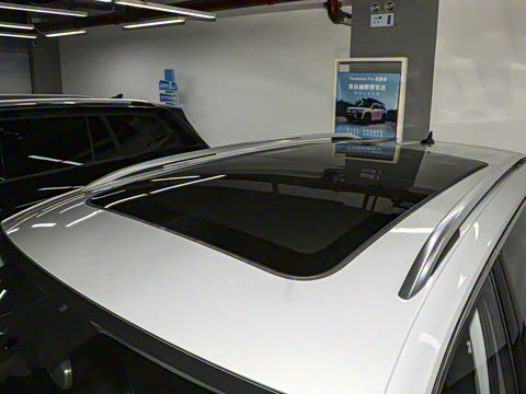 2025�� ���ڿ� 330TSI �Զ�����R-Line��ҫ��