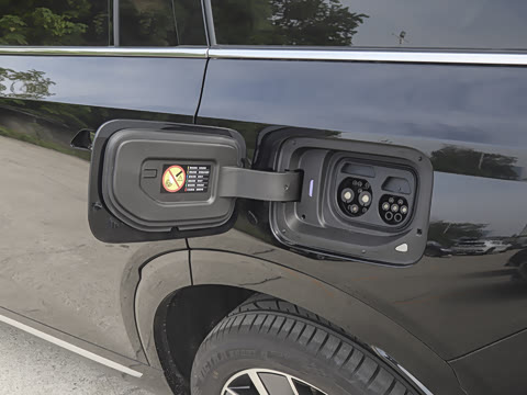 2025�� Ǭ�� Max 6��