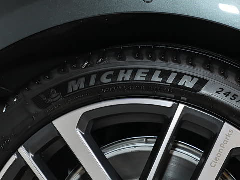 2026�� ��Ȼ�澳�� 100kWh Touring