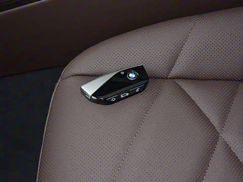 2026�� 735Li ������װ