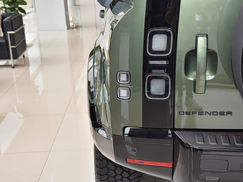 2026�� 110 3.0T P400 �����ر��